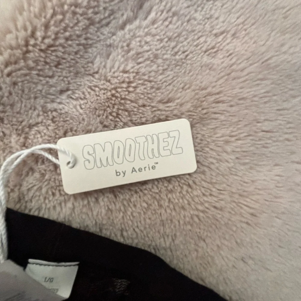 Aerie bike shorts - Picture 6 of 7